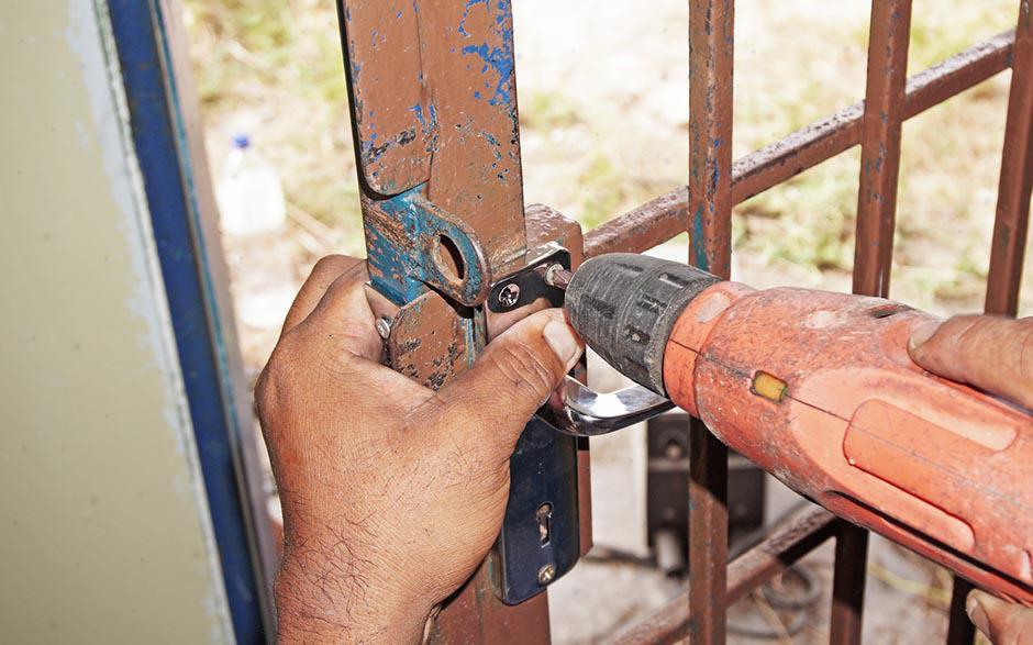 ouverture de porte claqué Pézarches